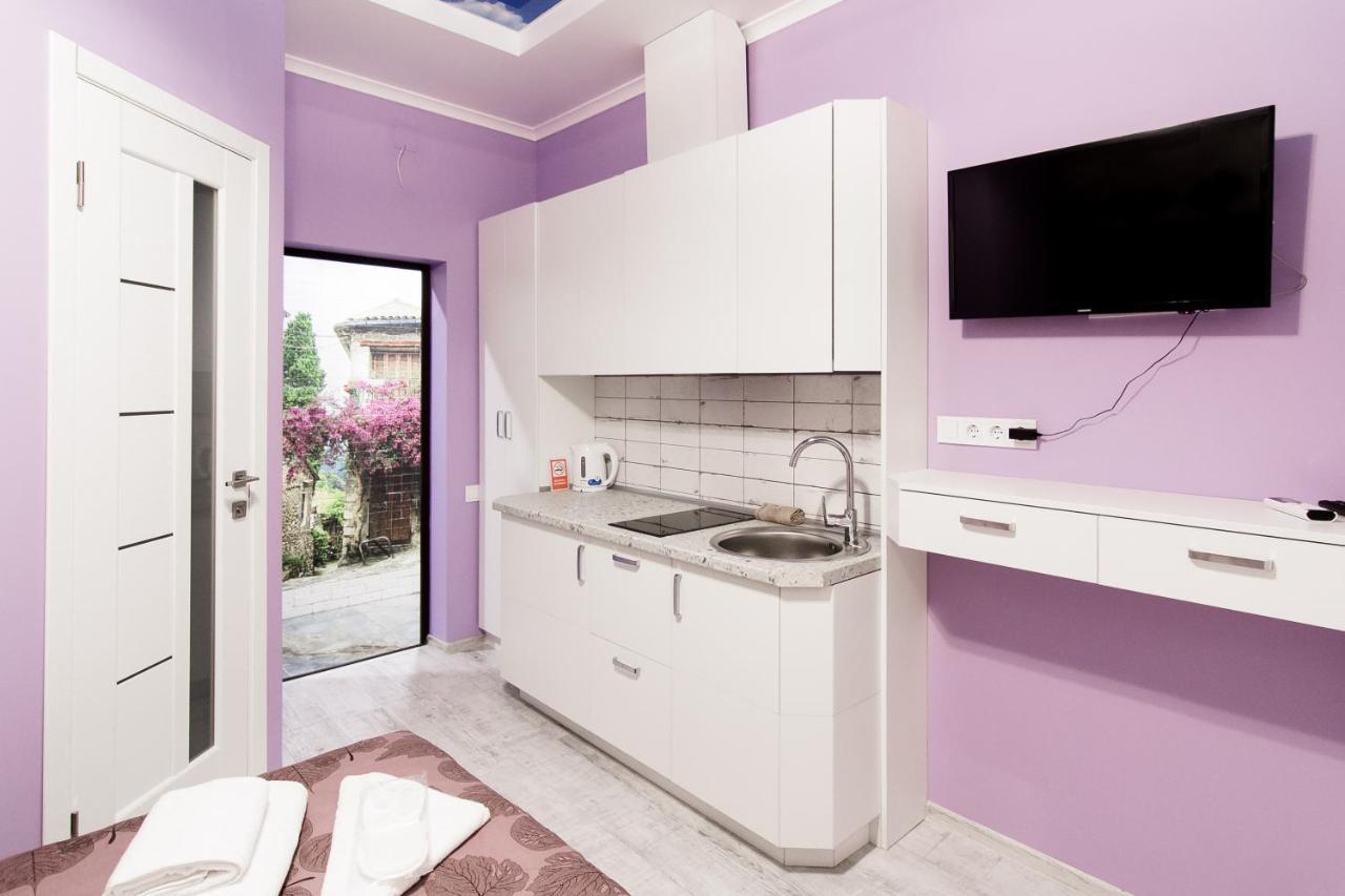 Art Apartments On Deribasovskaya オデッサ エクステリア 写真